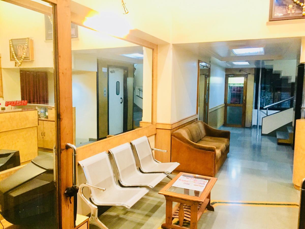 Hotel New Uttam Hira Palace Nashik Exterior foto